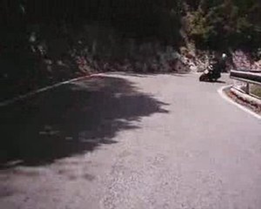VFR GS pieghe in collina