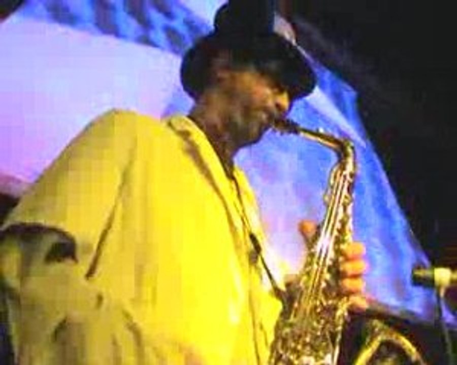 Les KimisK (dj Little Tune & saxo Jibiz)