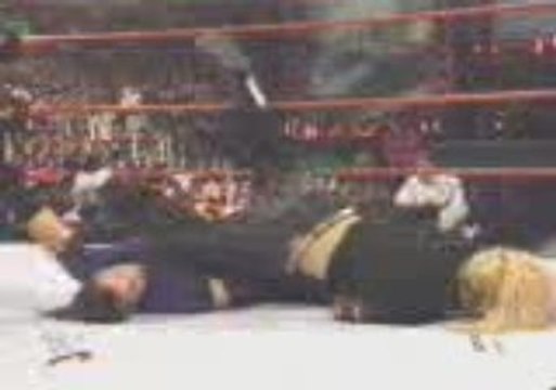 WWE - Jeff Hardy does 450 Splash On Matt Hardy