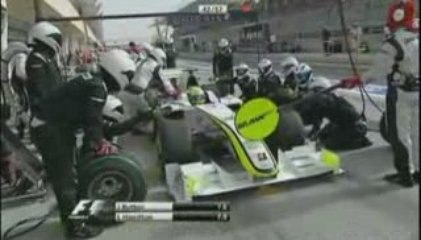 Bahrain 09 - Button Pit Stop (BBC TV)