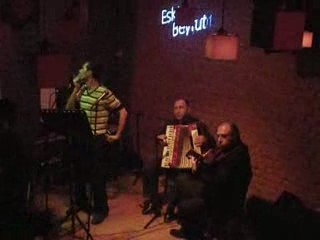 TU VUO FA L'AMERICANO