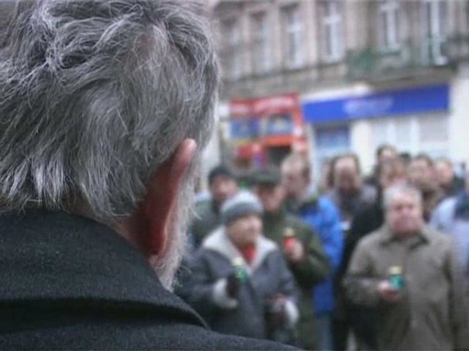 Manifestacja przeciwko wizycie gen. Jaruzelskiego w Poznaniu