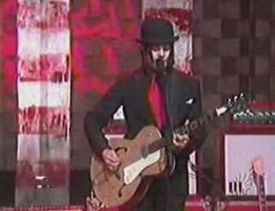 The White Stripes - Seven Nation Army (Live On Conan)