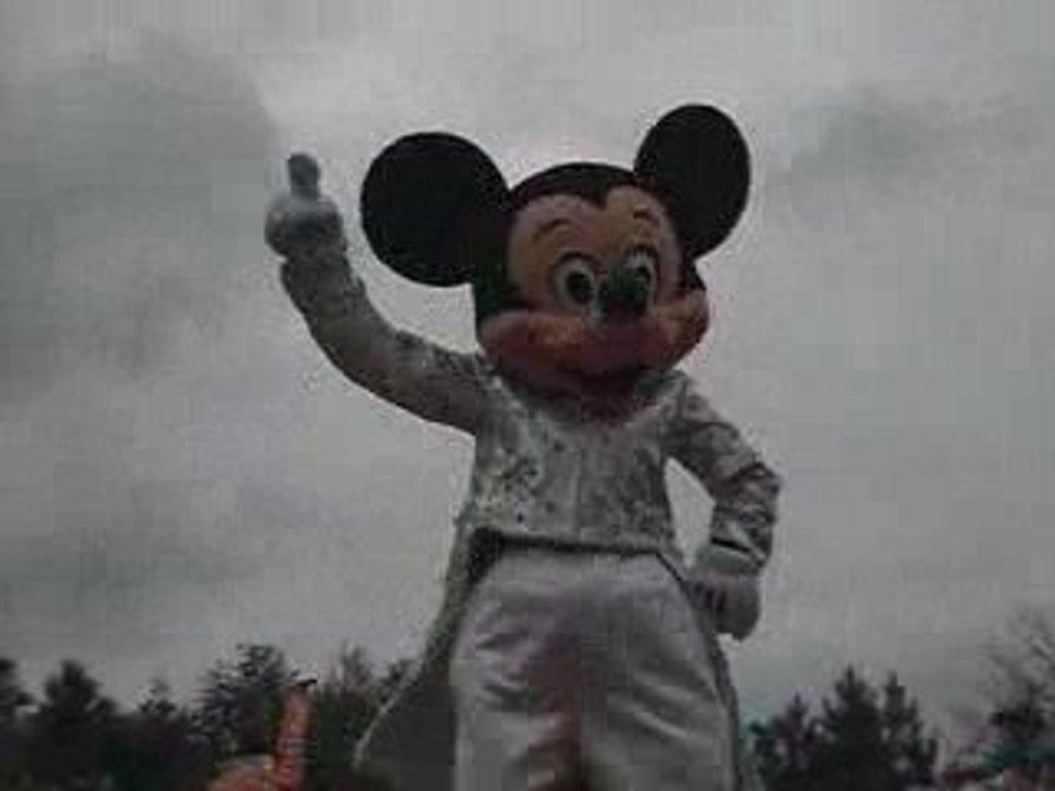 LA FETE MAGIQUE DE MICKEY DISCO MICKEY PLACE A LA FETE