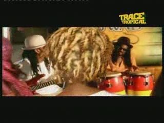 Easther Bennett Feat. Aswad - Shy Guy