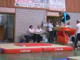 Audrey a la table de saut