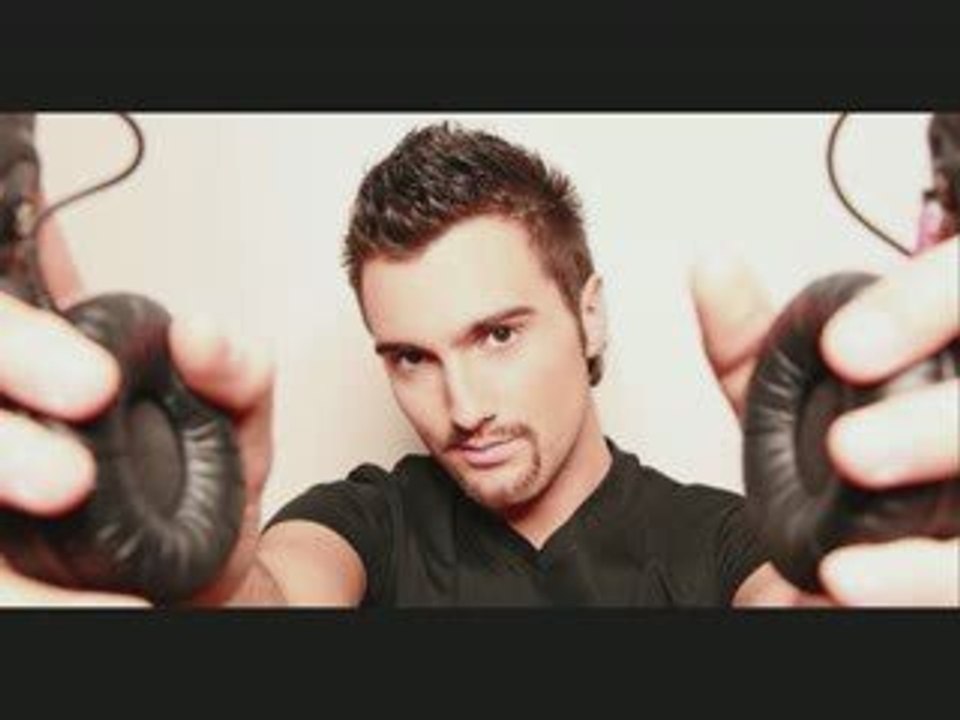 Tristan Garner - Hold on me