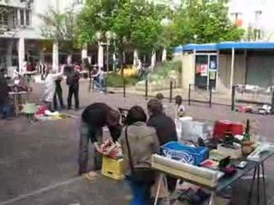 Nantes : vide grenier Beaulieu
