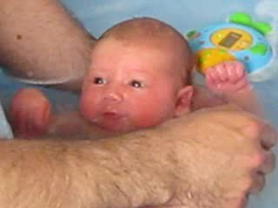 Le 1er bain de Papa