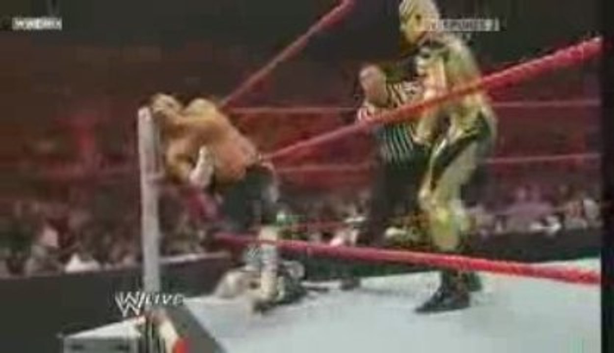 Raw Matt Hardy vs Goldust