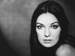 Conspiration_Marie Laforet revient sur son entrevue traquenard chez T. Ardisson le 09.02.2002