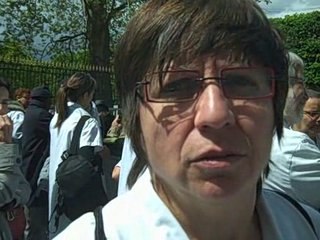 Interview dans la manif contre la loi Bachelot à Paris