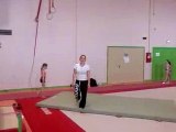 Salto avant tendu (ou presque)