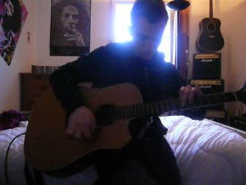 Guitare percussive .