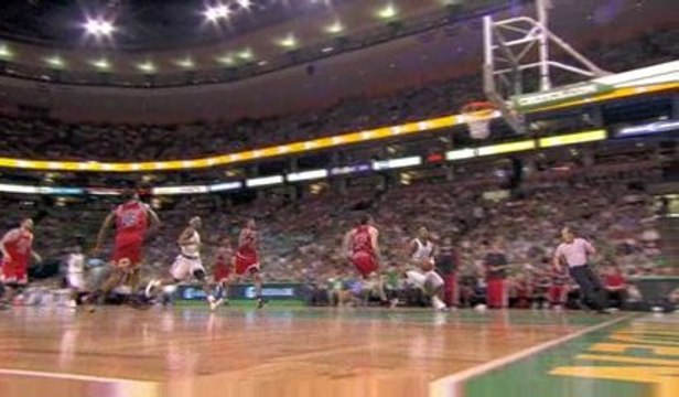 NBA Rondo dishes it to Big Baby who drives the paint for two