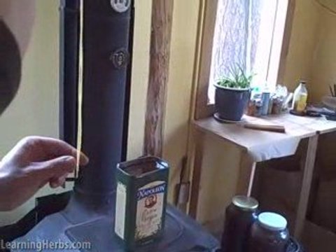 How to make beeswax candles