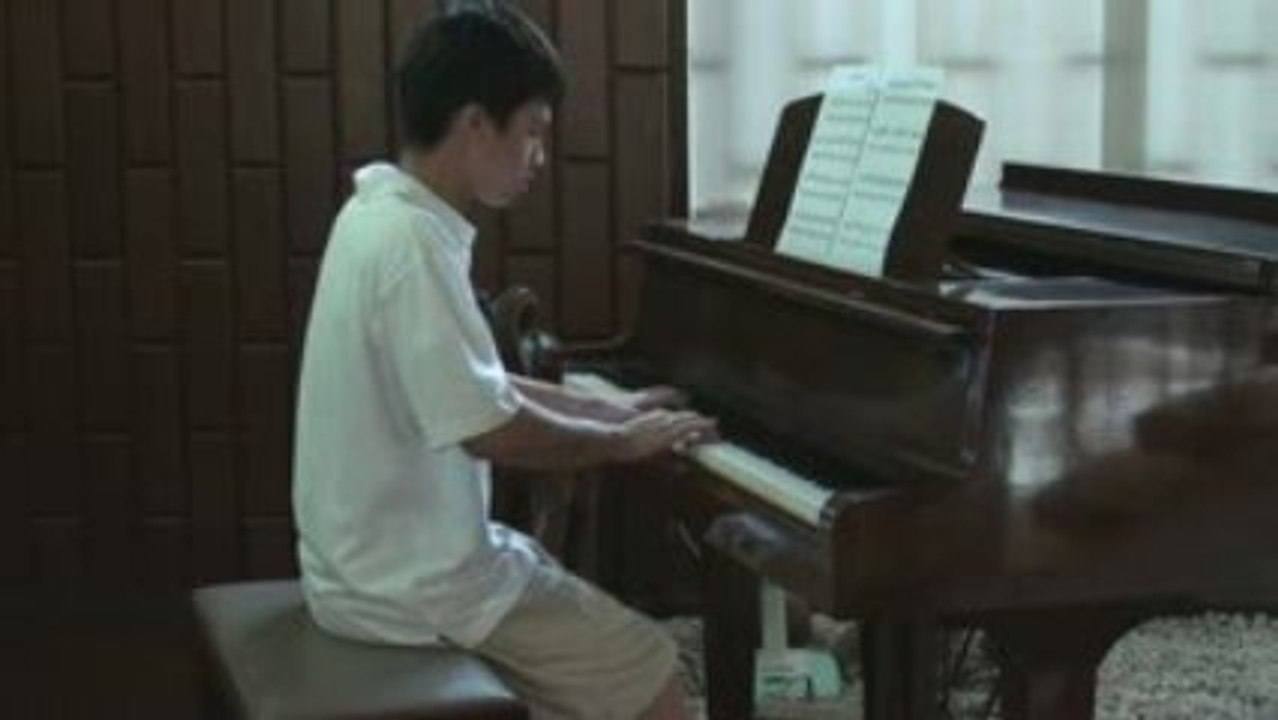 Buhdaporn - Twilight - Bella's Lullaby by Carter Burwell ♪ [