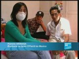 Grippe porcine: les jeunes à Mexico face à virus