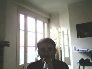 Wiwi égratigne "Tränen lügen nicht"