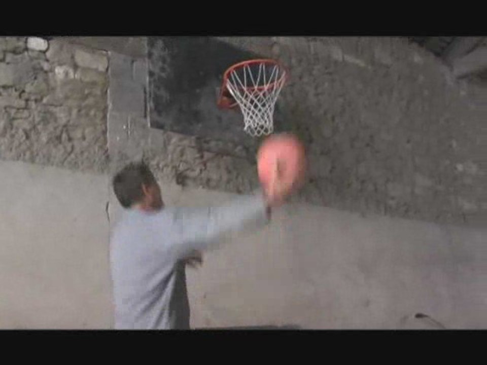 Vis Mon Match, Saison 1 - Épisode 13 "La famille Guillard"