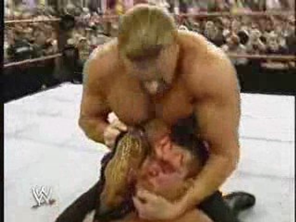 Wwe - evolution turns on randy orton