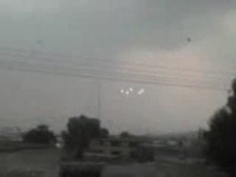 Ovni afrique du sud UFO formation filmed South America