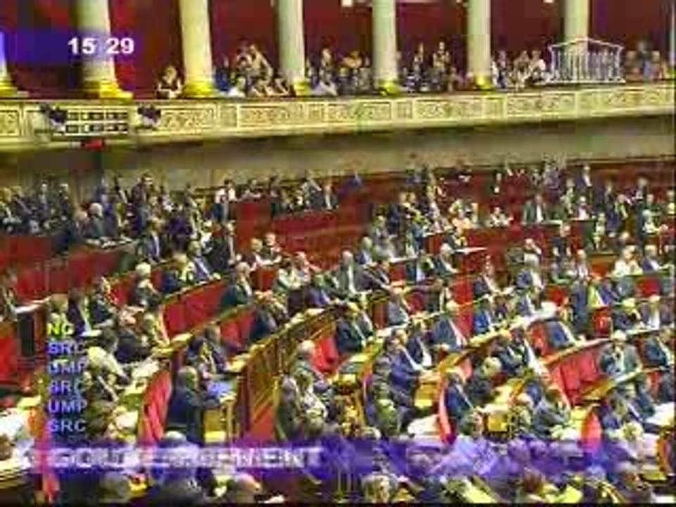 Assemblée : Question et réponse de V. Pécresse le 9 mai 2006