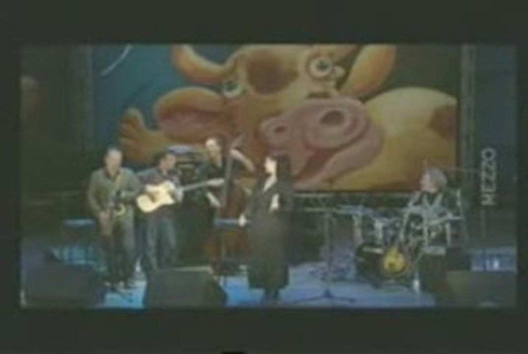 Stephy Haik - Walk On The Wild Side