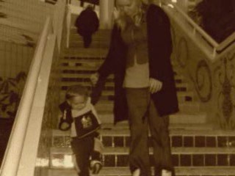 maxou bebe et quelque persone de son entourage