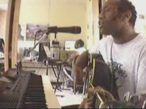 VOICI L'HOMME (JOMUSIC)atalozur compo