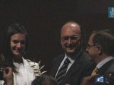 YELENA ISINBAEVA AWARDING AIPS 2009