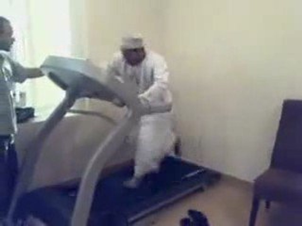 Arab ki fai de la marche lol