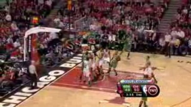 NBA Ray Allen drops 29 on the Bulls in the first half to lea