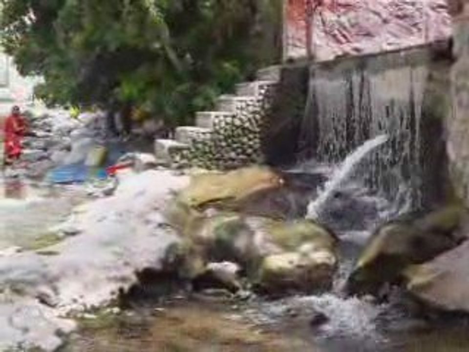 Source chaude de Nakhl Oman