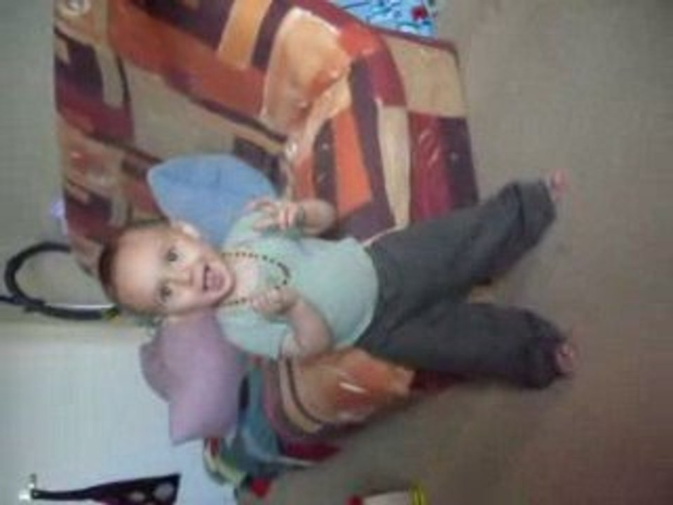 001 Les petits pas de Loulou