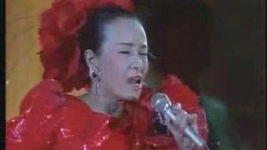 美空ひばり / 真赤な太陽 動画 Dailymotion