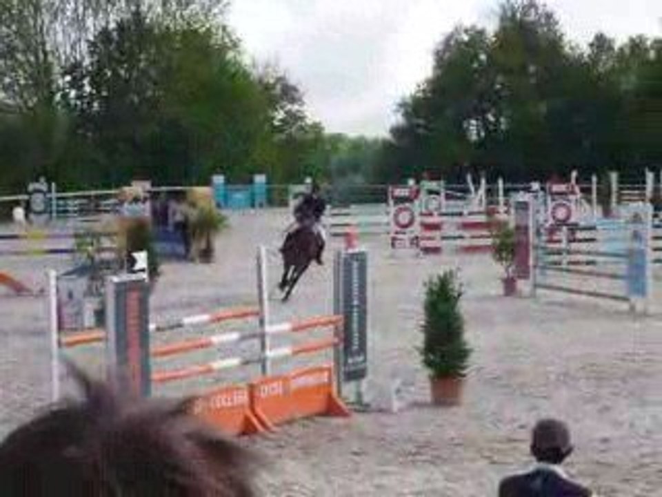 LEONARD MANON TDA CROSSEY D1P 26.04.09