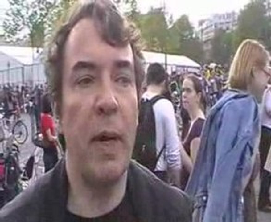 Defilé anti-HADOPI Premier Mai 09   Interviews