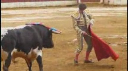 MATTHIEU GUILLON A LA NOVILLADA D'AIRE 1er MAI