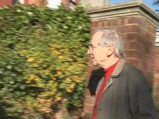 Sachs thanks Brand and Ross for publicity