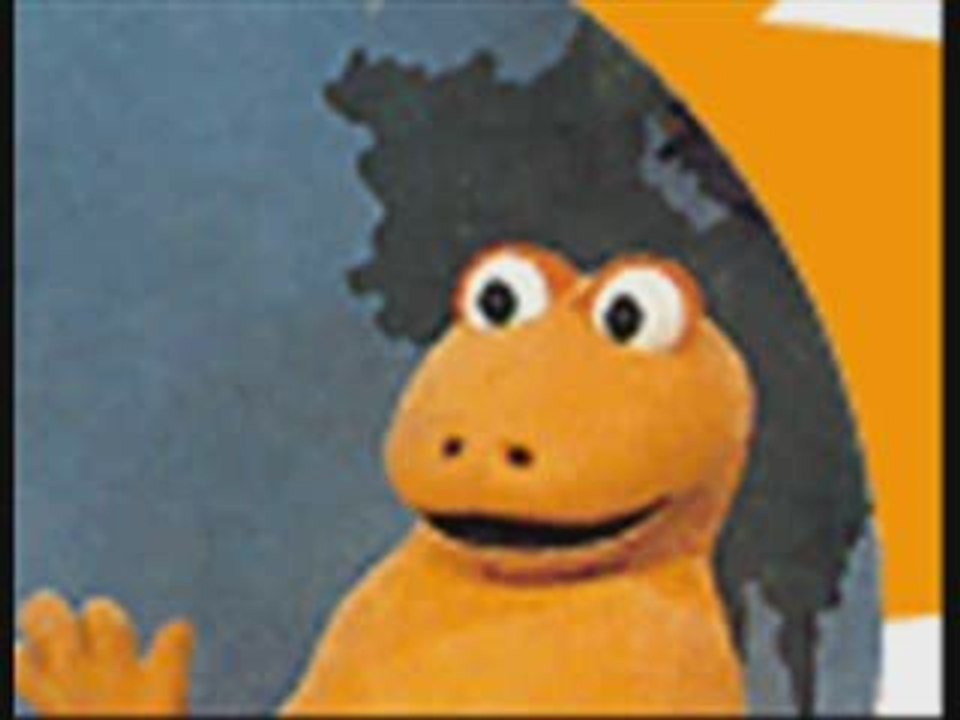 L'ILE AUX ENFANTS APPRECIE D'OGGY  ET LES CAFARDS