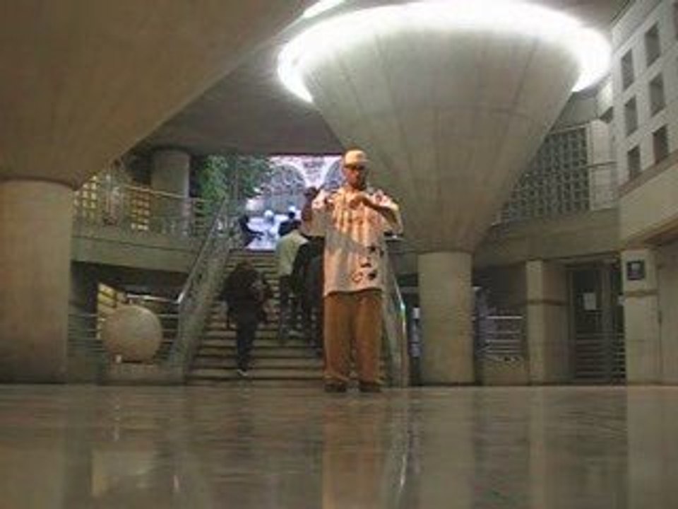 poppin animation Wave skills in paris