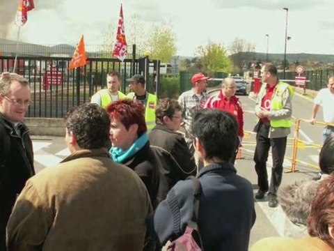 Piquet de grève 16 avril 2009 / CGT VALEO ISSOIRE