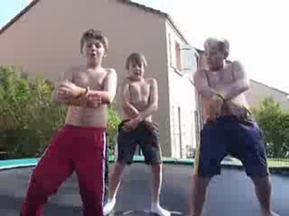 trampoline saltots