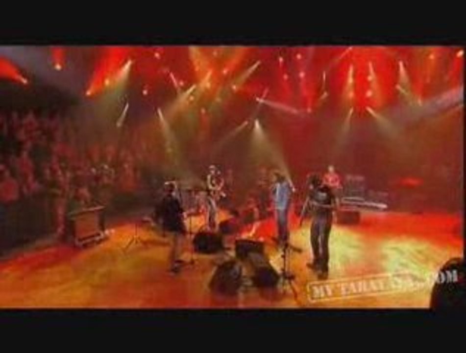 Tiken Jah Fakoly Manu CHAO Amazigh KATEB - Politic kills