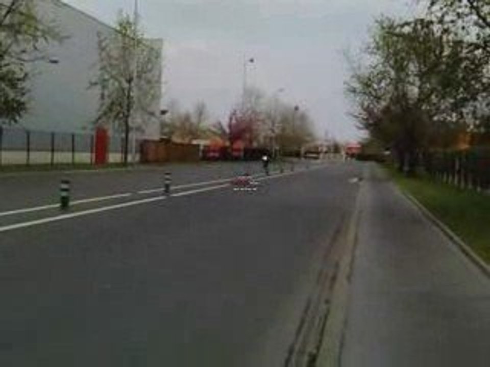 Stunt Z750