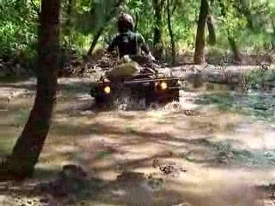 très gros borbier avec geofret en quad