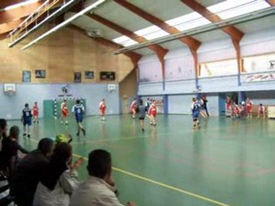 Edouard sur contre attaque chanceuse