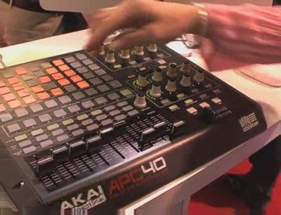 Akai contrôleur APC40 & clavier MPK25 (La Boite Noire)