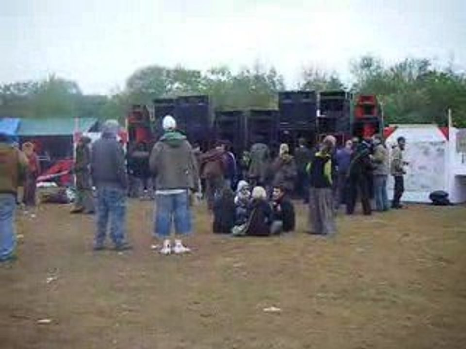 Tekos 1er mai 2009 (petite vidéo courte)